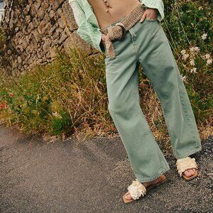 Free People We The Free Deep Trance Dropped Boyfriend Jeans EUC Size: 29